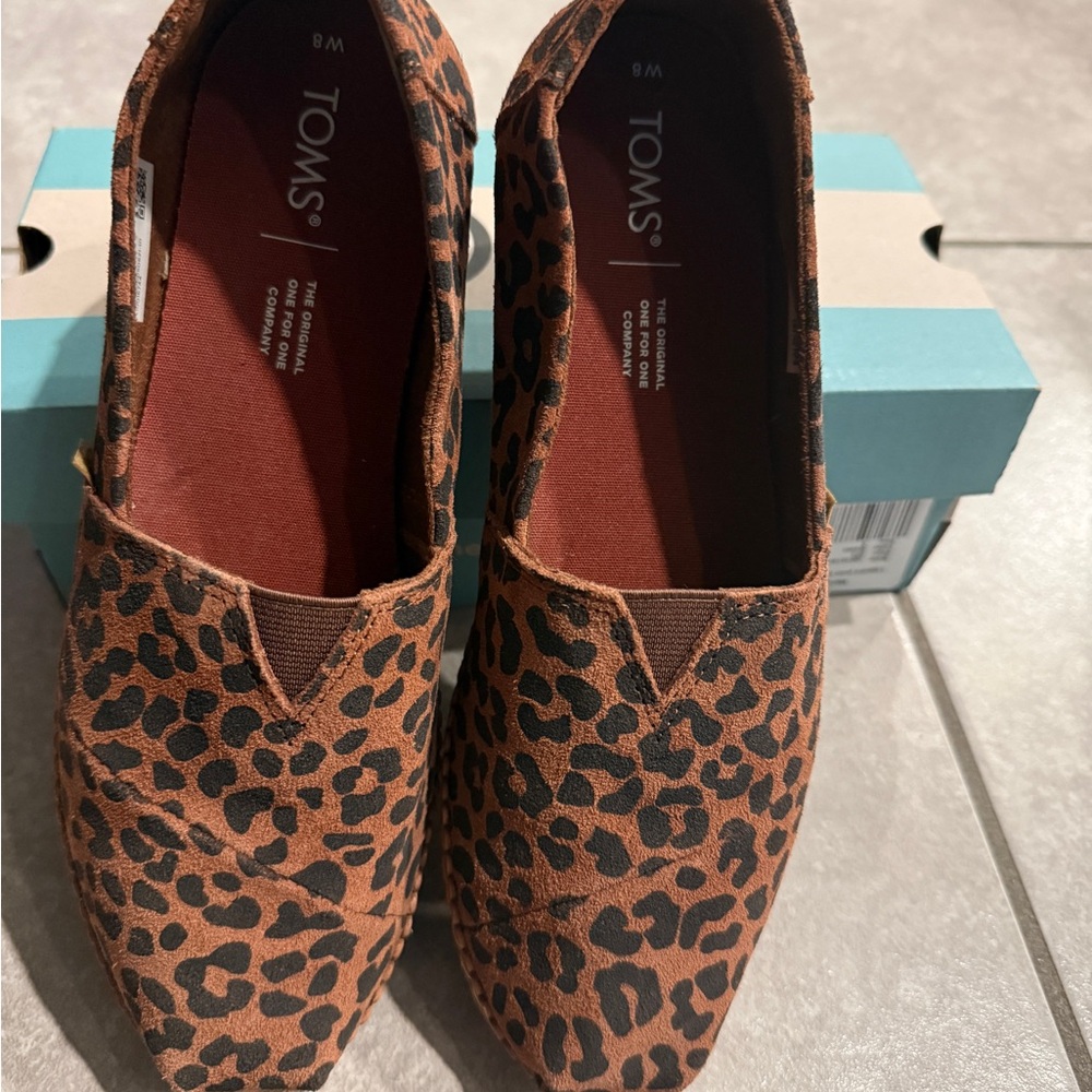 Toms Womens Leopard Slip Ons - Brown and Black